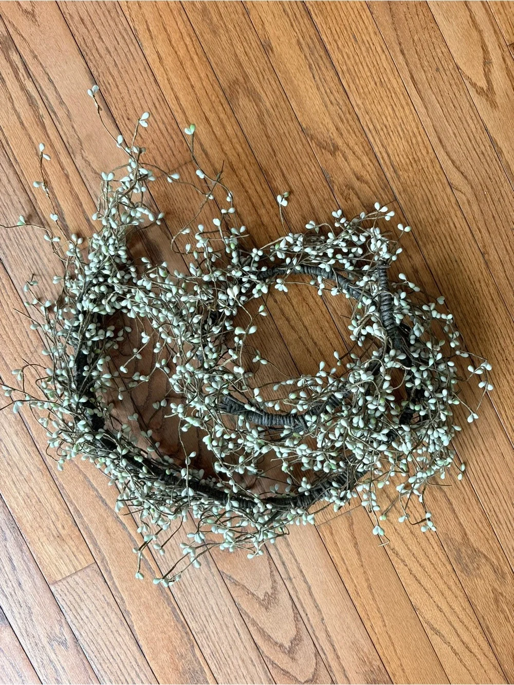 Vintage Farmhouse Pip Berry Garland